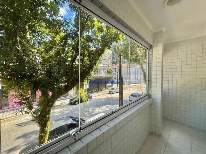 Apartamento a venda 2 quartos sacada de frente Marapé Santos/SP