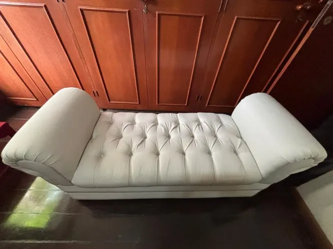 Recamier Divã Estofado Capitonê Pé de Cama / Sala - Ótimo Est