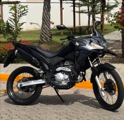 HONDA XRE HÍBRIDA 300 automática.