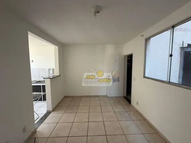 Apartamento com 3 dormitórios para alugar, 42 m² por R$ 1.604,23/mês - Cidade Jardim - Ube
