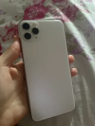 Venda de iPhone 11 Pro Max 
