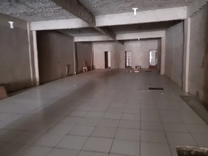 Lene Pegado Aluga Ponto Comercial de 7.00 x 50.00 na Av Dr. Freitas próx da Av Senador Lem