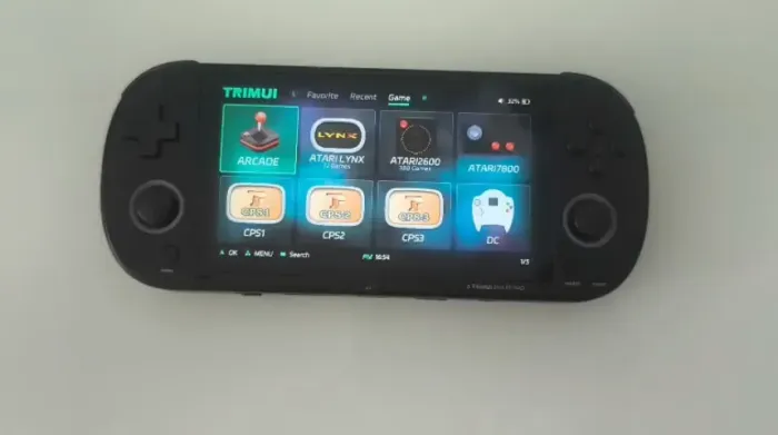Trimui Smart Pro 64GB - Console Portátil Retrô - Estado de novo