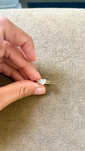 Pandora Anel Solitário Ouro Coroa Brilhante Dourada