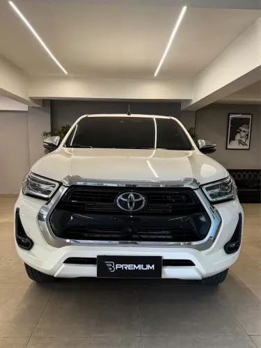 Toyota Hilux CD SRX 4X4 2.8 TDI 16V Diesel Aut. 2024