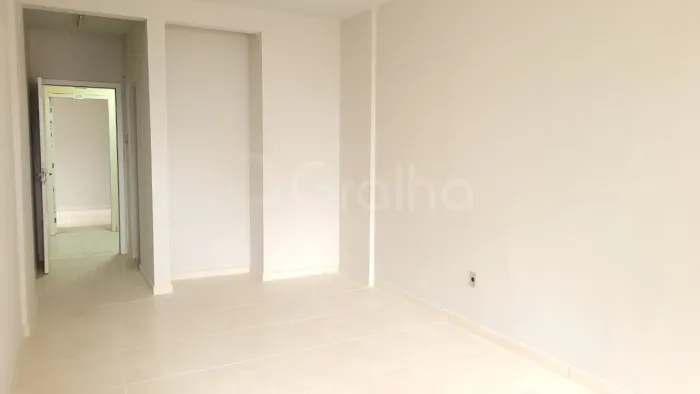 Sala comercial com 25m² no Centro de Florianópolis