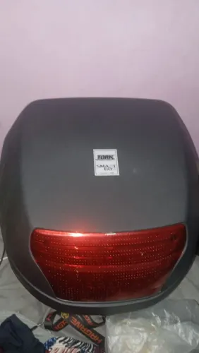 Baú novo nunca usado 28 litros