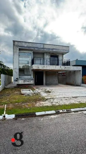 Sobrado de alto padrão à venda em condomínio - Guararema/SP