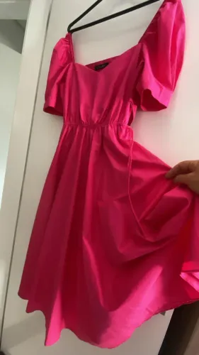 Vestido Midi Rosa