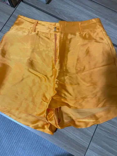 Short colcci acetinado 34