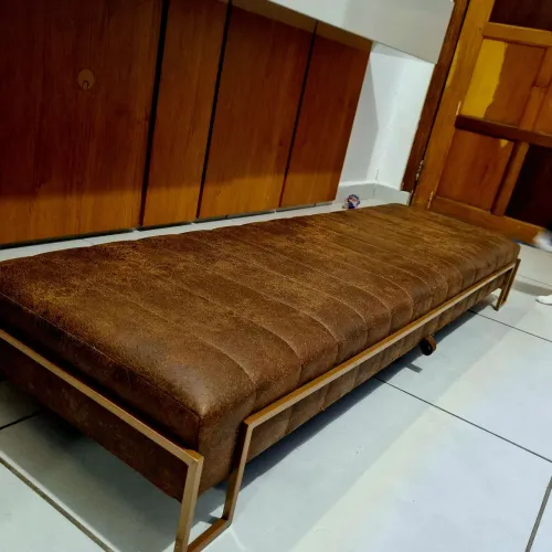 Vendo puff / recamier couro marron