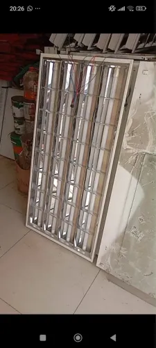 Luminária Sobrepor Tubular Alto Rendimento T8 4x1200mm Branc Estrutura Branco