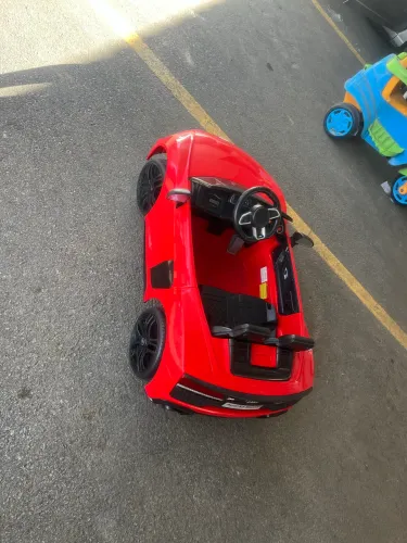 Carro elétrico infantil