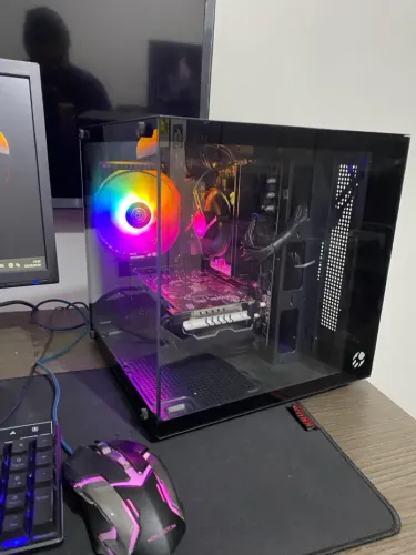 CPU Gamer Intel core i7 7700 4.4Ghz 16gb Ssd 246gb Radeon Rx 580 8gb Gigabyte
