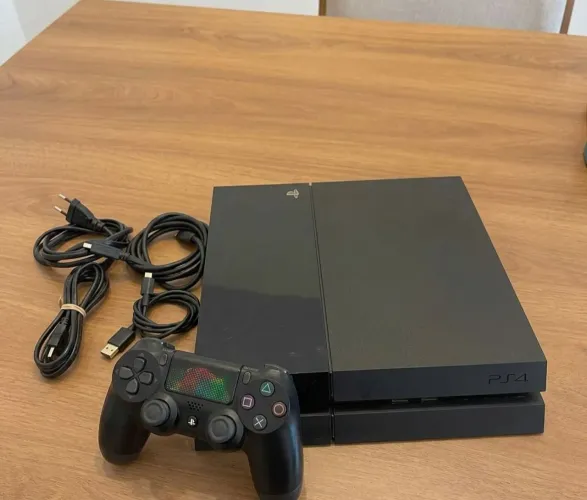 Playstation 4 funcionando perfeitamente