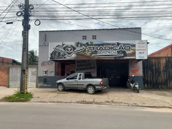 Vendo ou troco Moto Peças e oficina para motos