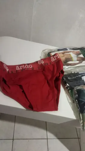 Kit com 3 cuecas masculinas, tamanho P 25,00 cada um