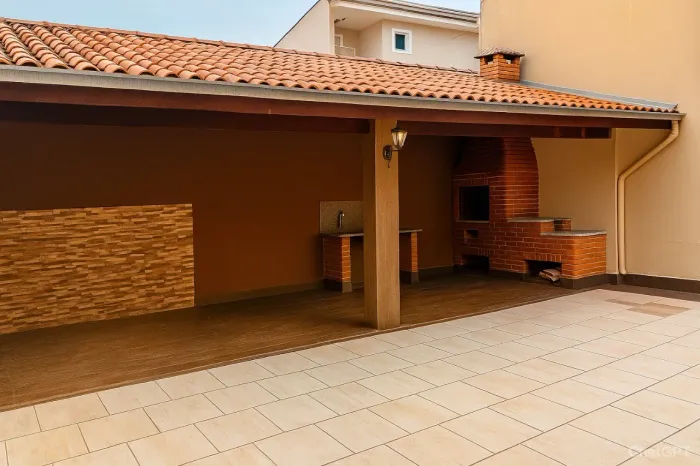 Casa para Venda em Sorocaba, Wanel Ville, 3 dormitórios, 1 suíte, 2 banheiros, 2 vagas