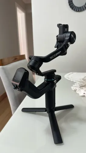 FeiyuTech Scorp Mini 2 (estabilizador 3 eixos para câmeras, celulares e câmeras de ação).