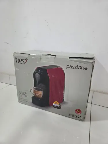 3 Corações TRÊS Cafeteira Espresso e Multibebida Passione Preta - 220V (SEMINOVA)