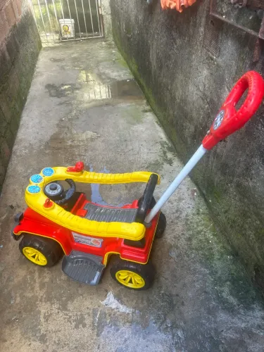 Triciclo, carrinho de passeio 