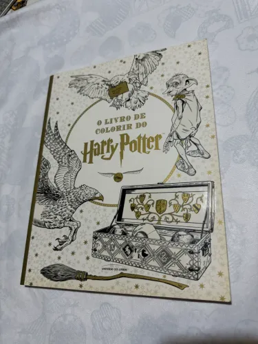Livro de colorir do Harry Potter edição de 2016