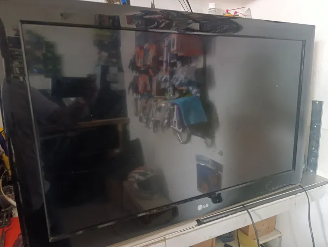 Tv LG 32" (defeito)