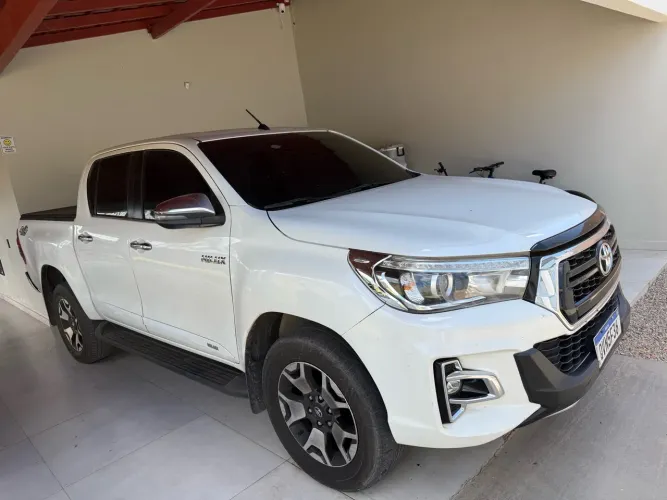 Toyota Hilux CD SRX 4X4 2.8 TDI 16V Diesel Aut. 2020