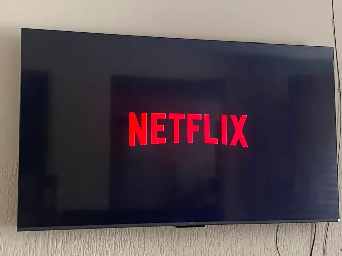 Vendo smartv TCL 55 polegadas 
