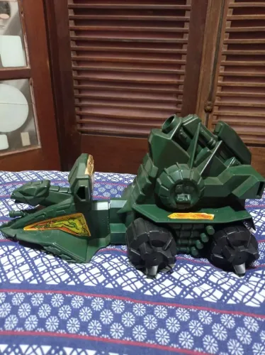 Tanque de Ataque Battle Ram He-Man original/anos 80 / Estrela/Mattel com adesivos