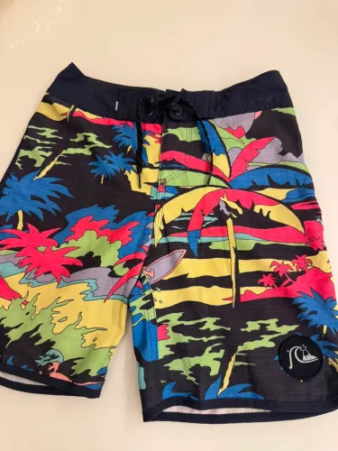 Bermuda surf infantil QuickSilver tam 10