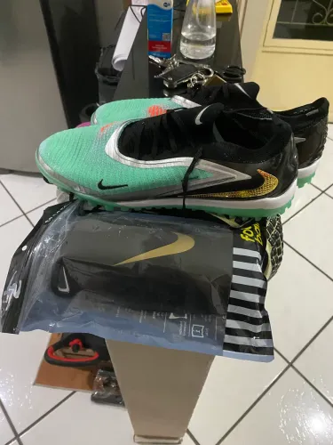 CHUTEIRA NIKE PHANTOM 6 ELITE
