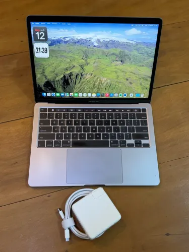 MacBook Pro 2020 i7 16/512