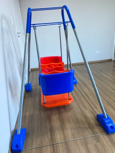 Balanço duplo infantil a pronta entrega