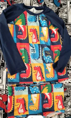 Roupa de praia 5, 6 anos