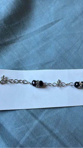Pulseira com cristais pretos e Strass