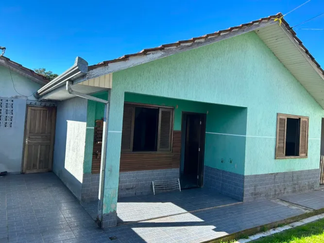 Terreno 360 m² | 2 Casas | Ao lado do Condor | Gralha Azul<br>? R$ 500.000