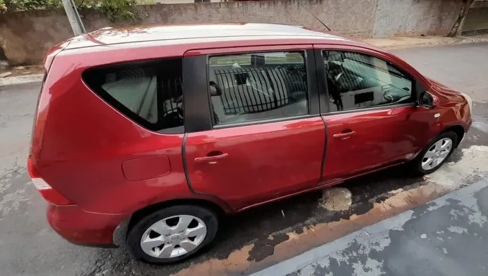 Nissan Livina SL 1.8 16V Flex Fuel Aut. 2010