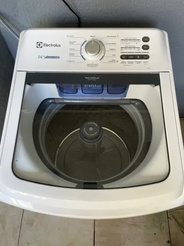 VENDO MÁQUINA DE LAVAR ELECTROLUX 14KG ESSENTIAL CARE