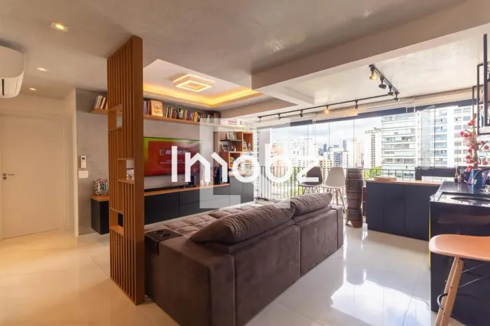 Apartamento à venda na Rua Cardeal Arcoverde, 614 - Pinheiros - São Paulo - SP - CEP: 0540