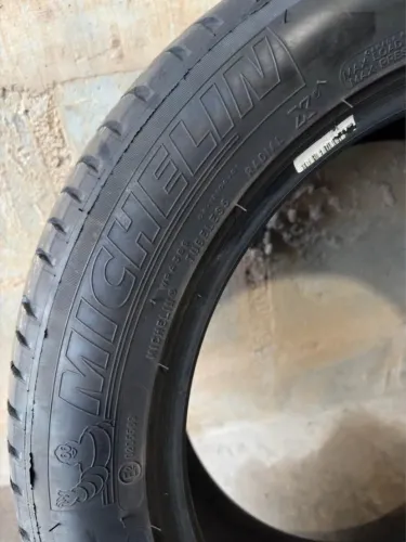 Pneu michelin 215/55 r17