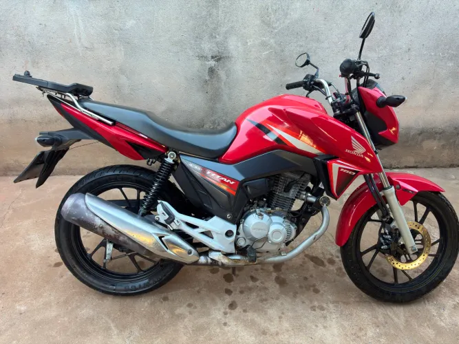 Titan x 160 2017  2026 pago baixo km no meu nome 