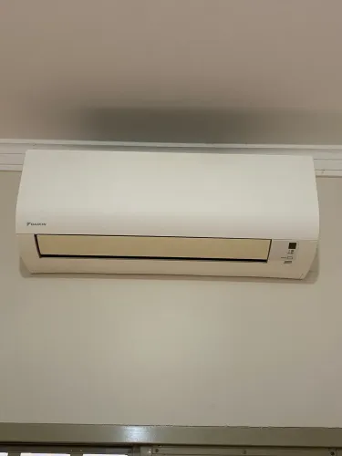 Ar condicionado Daikin inverter 18.000 btus quente e frio