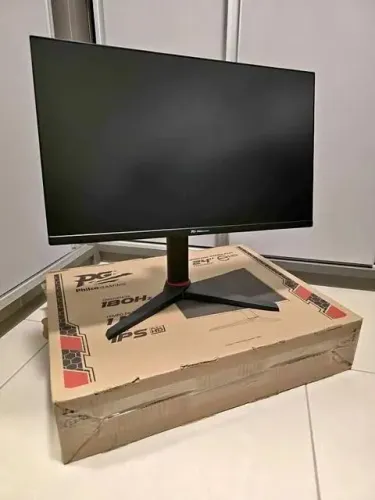 Monitor 24pol 180hz phico gaming. Aceito cartao