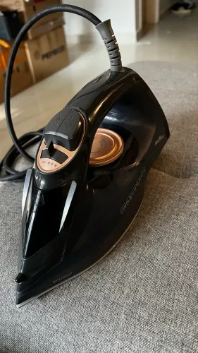 Ferro de passar roupas 220v