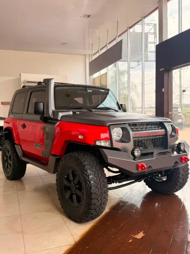 Troller T-4 Bold 4X4 3.2 TDI Cap. Rígida Diesel 2017