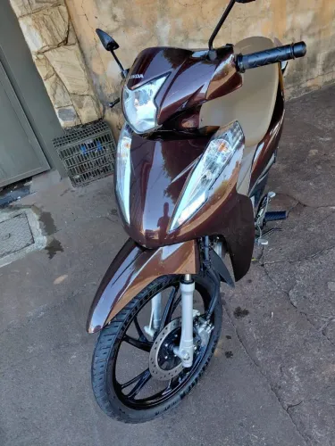 Biz 125i EX 2021 único dono - marrom