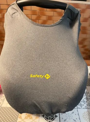 Bebê conforto com base isofix para carro