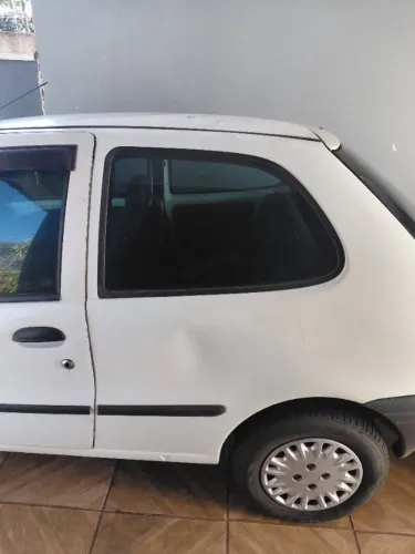 Fiat Palio Young 1.0 MPI 8V 2P 2001