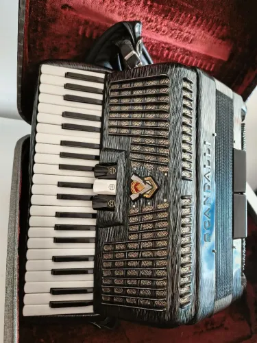 Acordeon Scandalli 120 Baixos Reduzida Super Conservado com Case original!!!